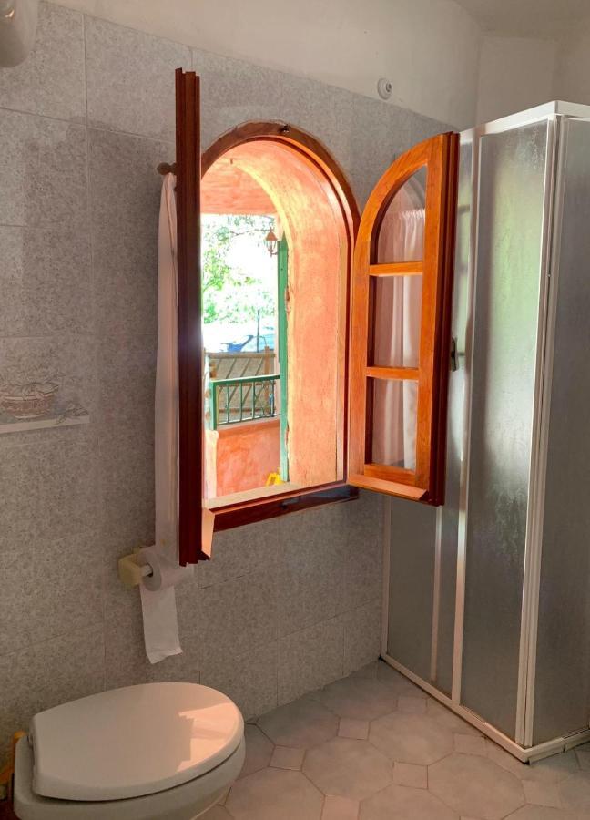 Villa Le Ginestre Ла-Калетта Екстер'єр фото